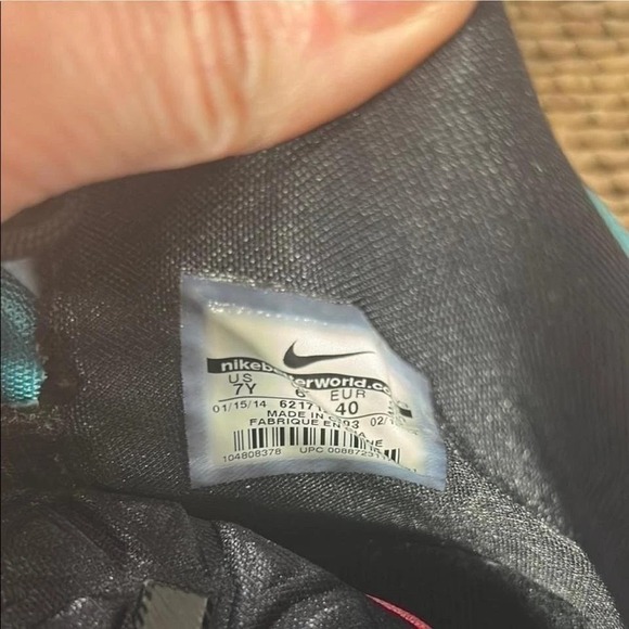 Nike LeBron 11 Gamma Blue Black Pink 621712-400 Youth Size 7Y Basketball Shoes - Picture 5 of 9